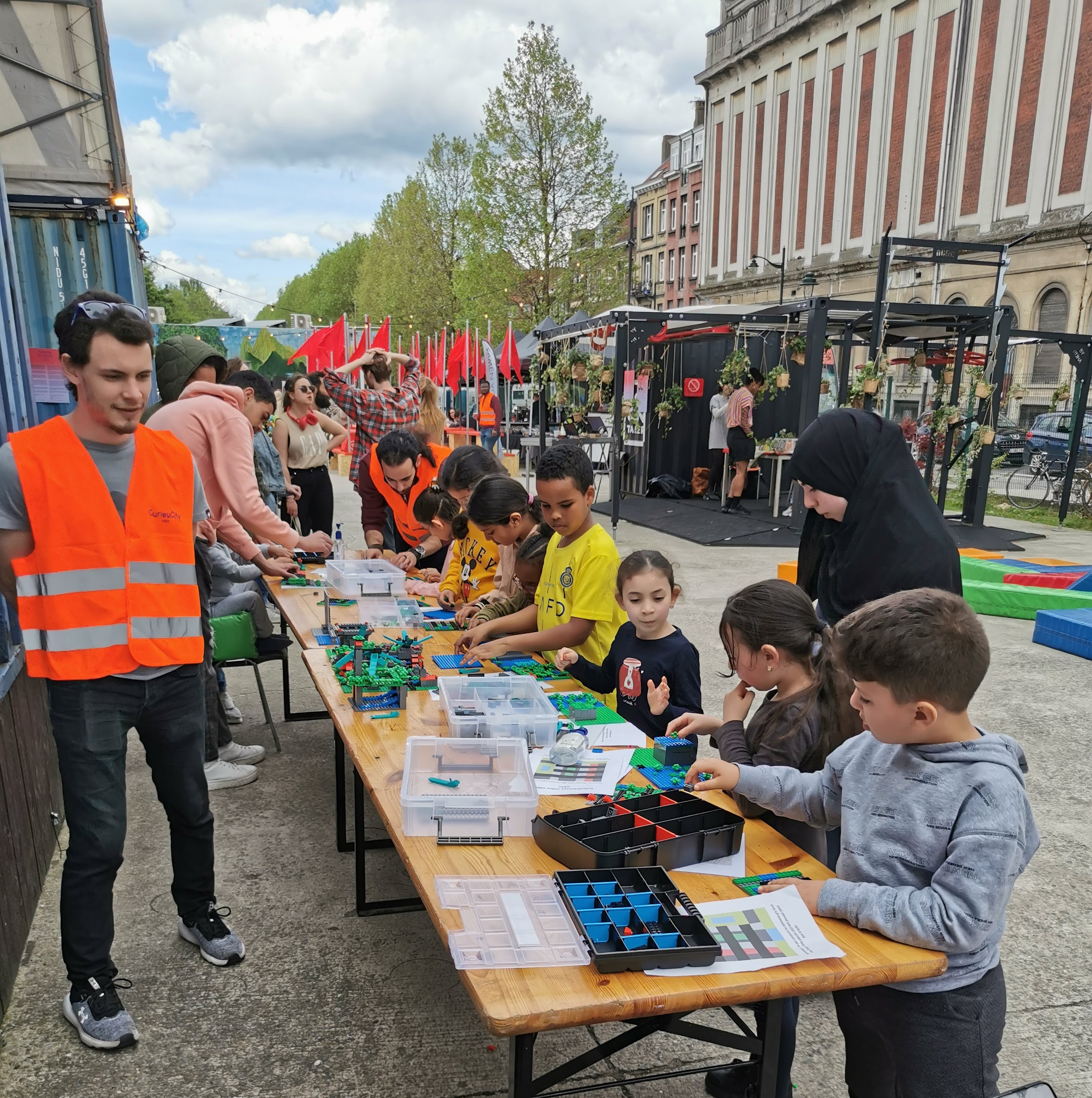 Deelnemers aan het Curieucity Festival, 3-5 mei 2024, Molenwest, Brussel